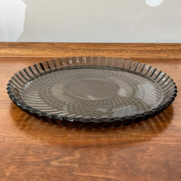 Vintage Libbey Smoke Gray Swirl Glass 10" Serving Plate / Platter Diamond Center - Picture 5 of 7